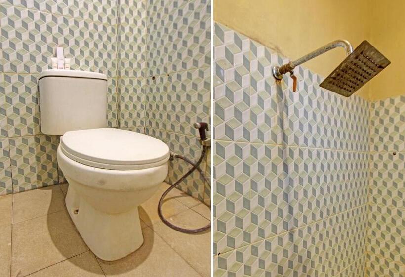 فندق Oyo 91845 V_ar House Syariah