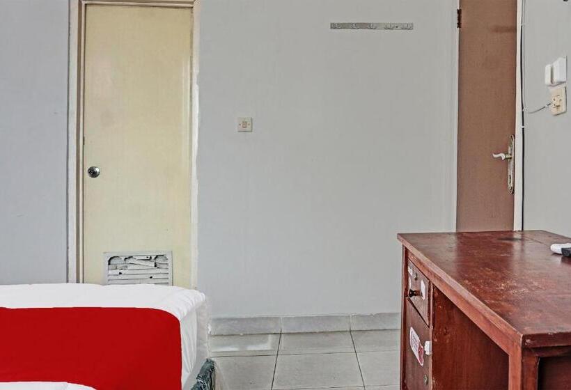 ホテル Oyo 91849 Karawaci Taman Permata 5