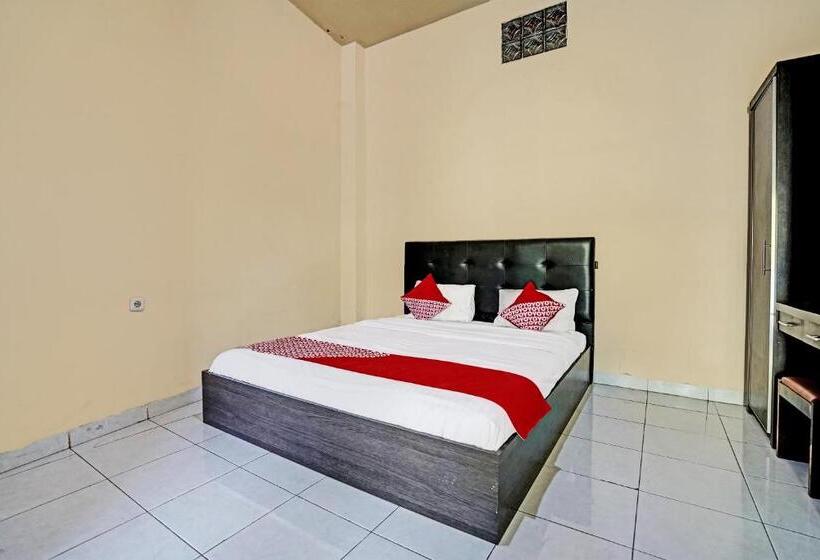 בית מלון כפרי Oyo 91873 Nugraha Kost