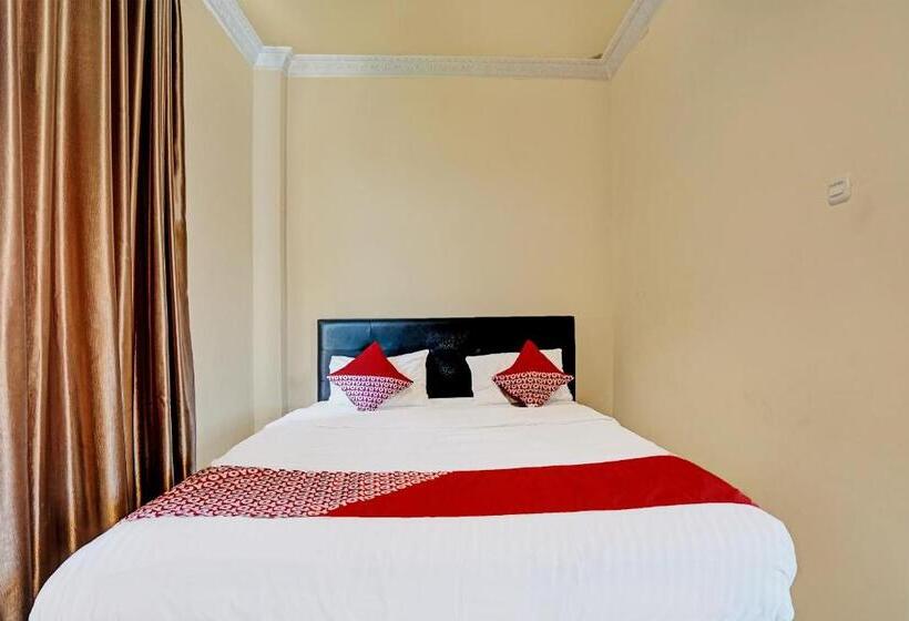 בית מלון כפרי Oyo 91873 Nugraha Kost