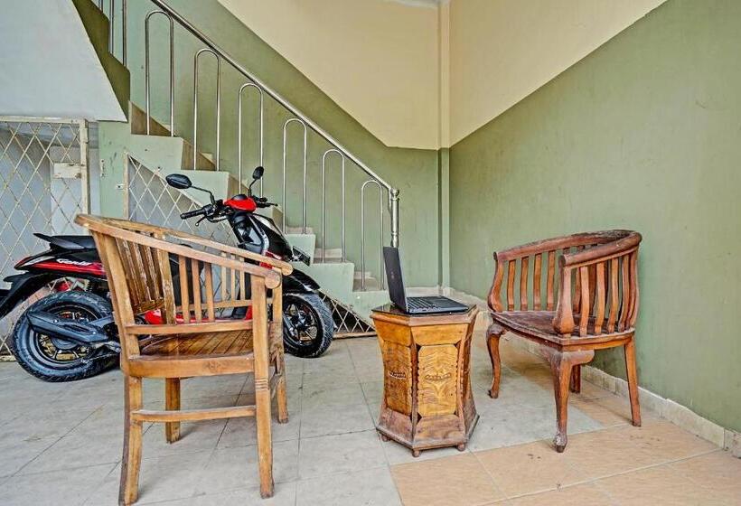 فندق Oyo 91873 Nugraha Kost