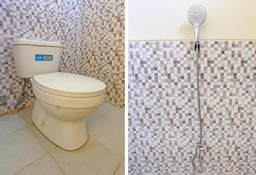 Отель Oyo 91881 Aratha Homestay