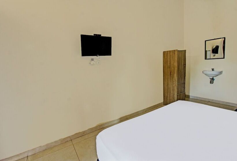 Отель Oyo 91881 Aratha Homestay