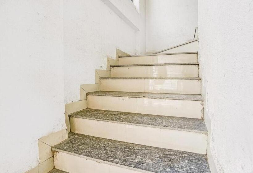 호텔 Oyo Flagship 70230 Homely Stay