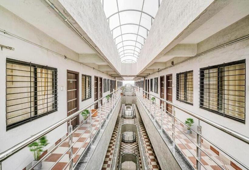 호텔 Oyo Flagship 70230 Homely Stay