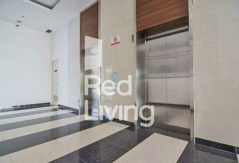 호텔 Redliving Apartemen Sentul Tower Skyland