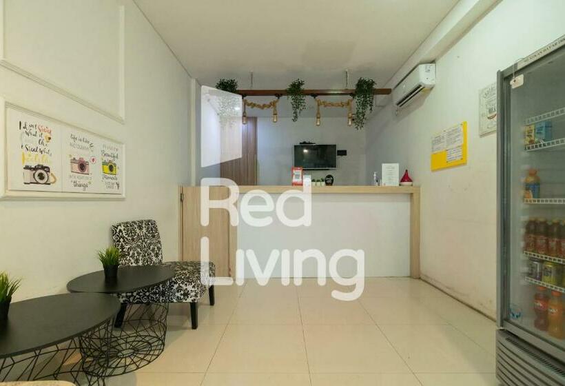 호텔 Redliving Apartemen Sentul Tower Skyland