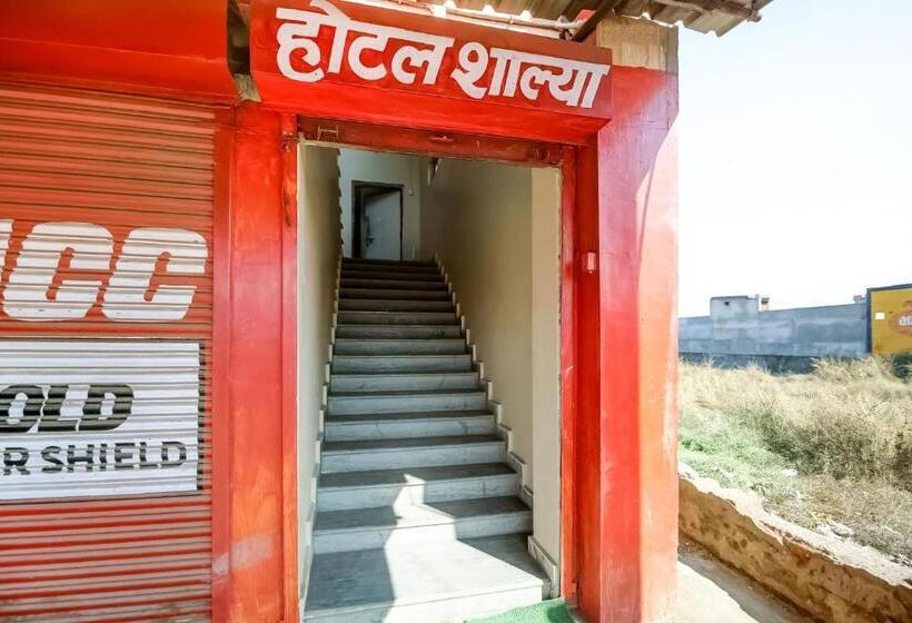 בית מלון כפרי Spot On 702676  Shalya