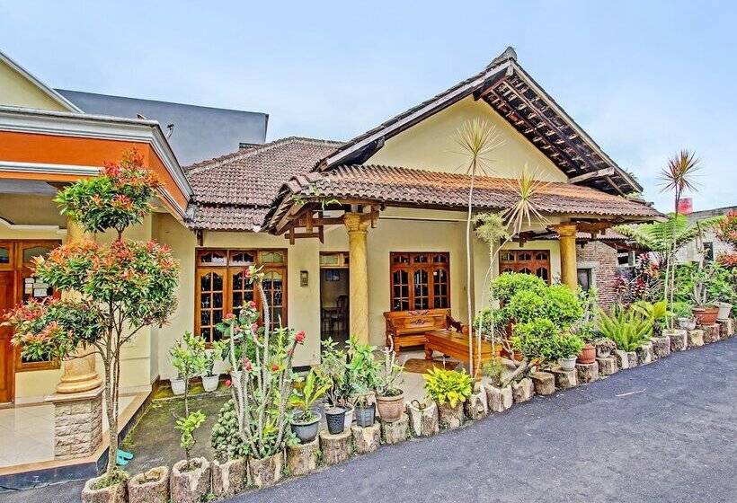 Spot On 91850 Hotel Citra Indah