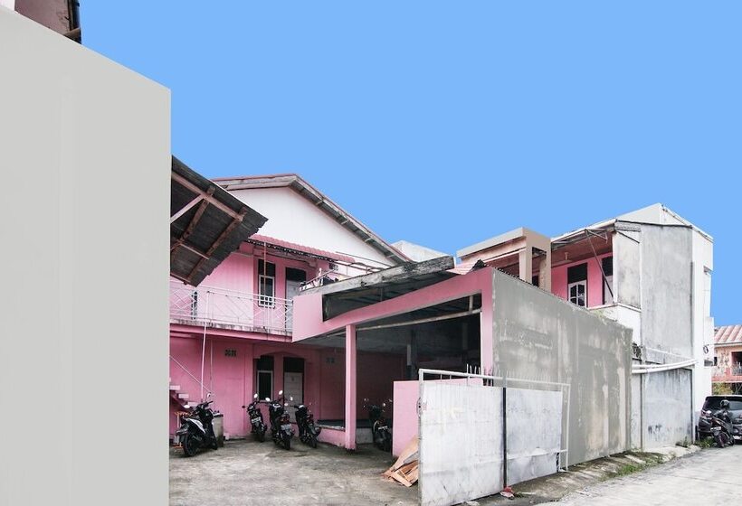 ホテル Spot On 91858 Raja Homestay Syariah