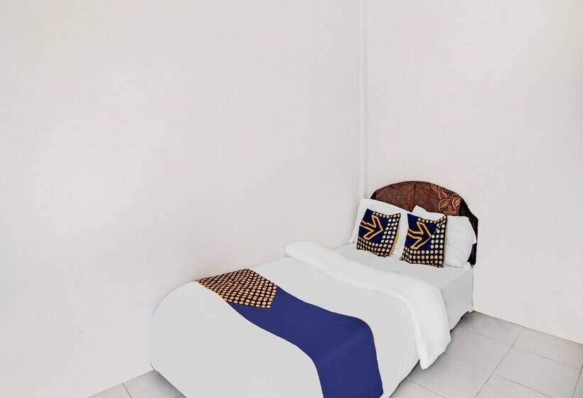 ホテル Spot On 91858 Raja Homestay Syariah