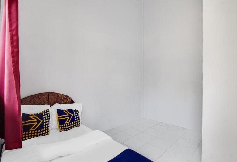 ホテル Spot On 91858 Raja Homestay Syariah