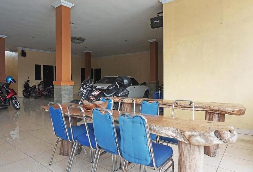 酒店 Spot On 91860 Amazon Homestay Syariah 2