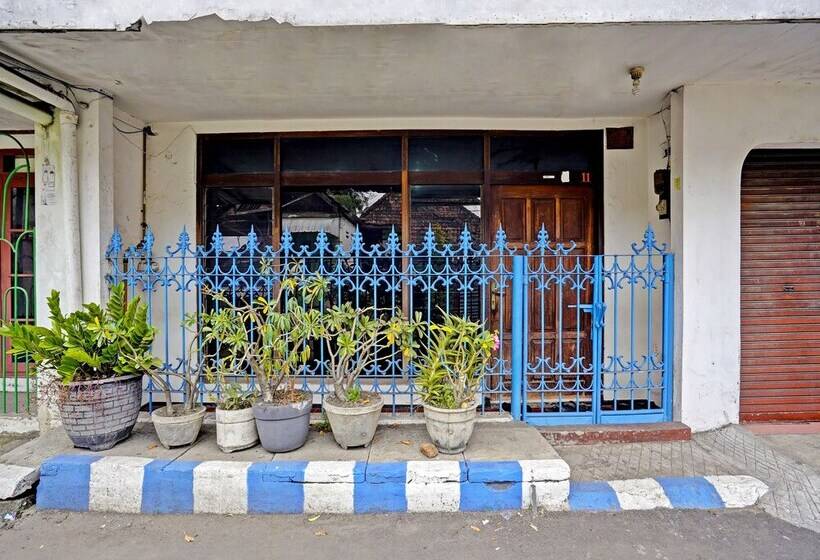 בית מלון כפרי Spot On 91865 Sidomulyo Kost Syariah