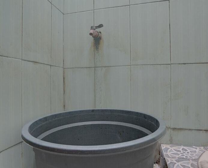 בית מלון כפרי Spot On 91865 Sidomulyo Kost Syariah