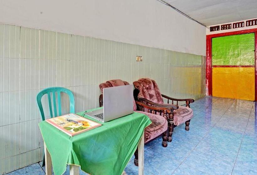 בית מלון כפרי Spot On 91865 Sidomulyo Kost Syariah