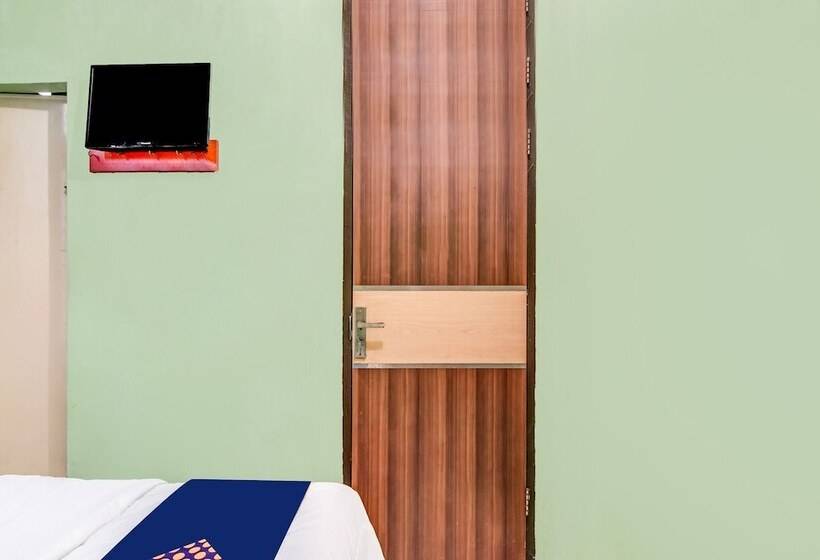 فندق Spot On 91875 Nayla Homestay Syariah Near Koro Koro Panam, Karaoke, Pool, & Cafe