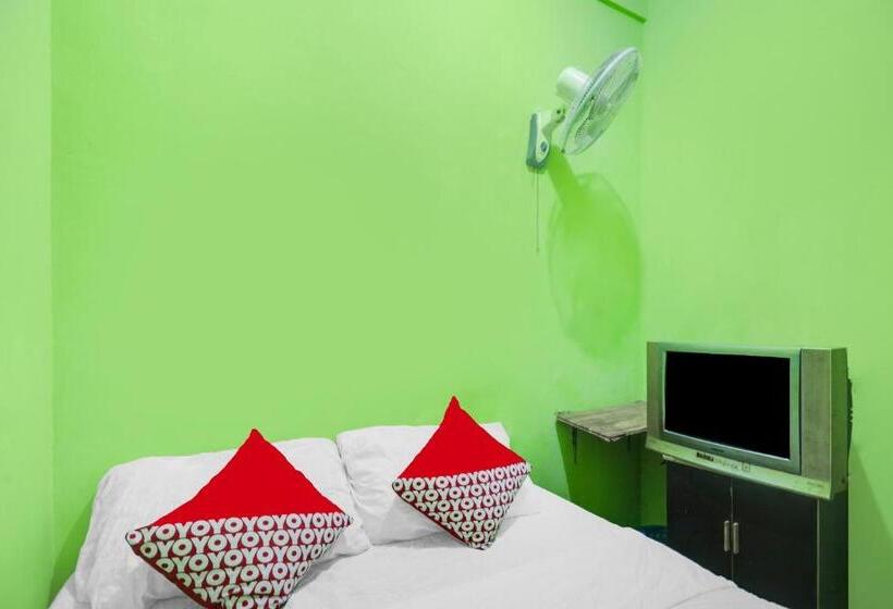 ホテル Spot On 91882 Bilqis Homestay