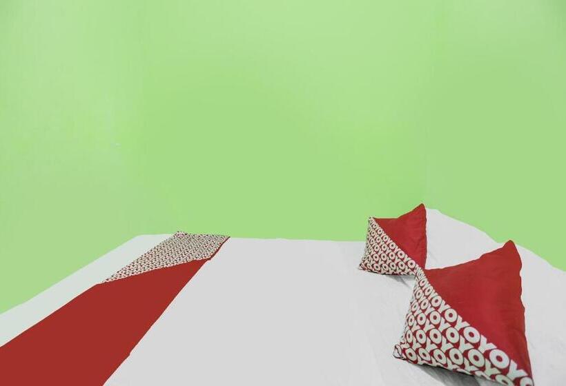 ホテル Spot On 91882 Bilqis Homestay