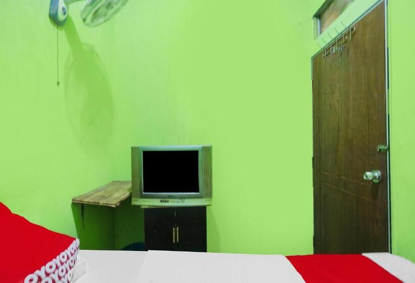 ホテル Spot On 91882 Bilqis Homestay