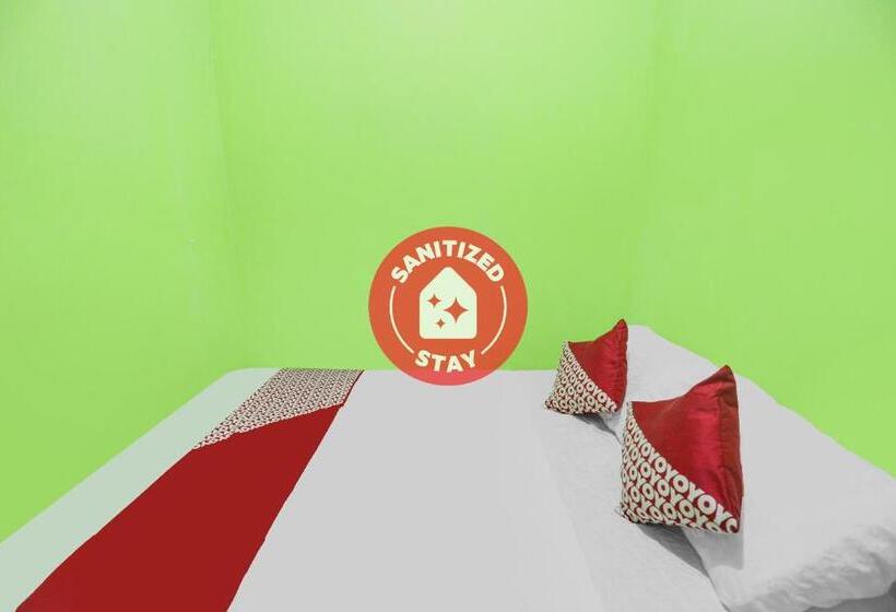 ホテル Spot On 91882 Bilqis Homestay