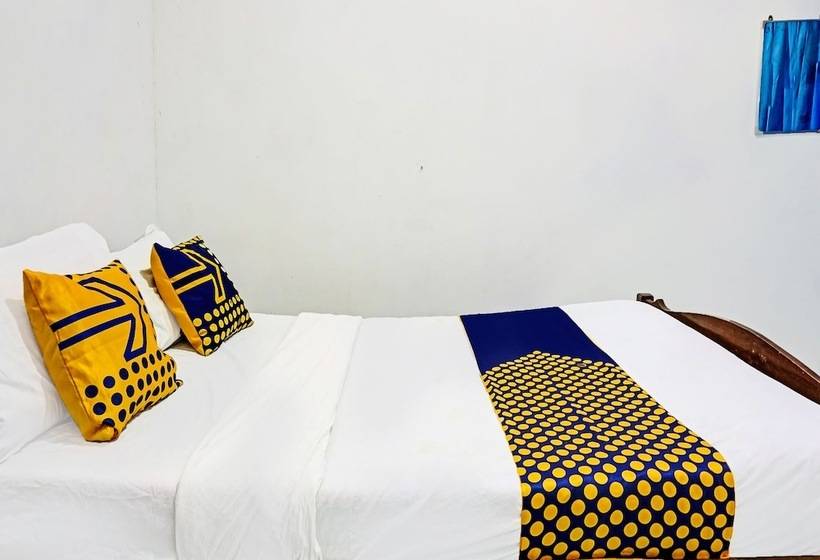 Отель Spot On 91896 Kost Bu Dewi Syariah