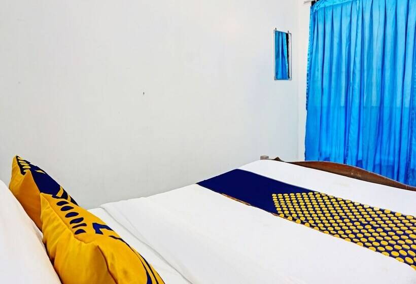 Отель Spot On 91896 Kost Bu Dewi Syariah