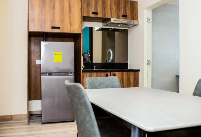 هتل Surestay Studio By Best Western Clarkview, Angeles City