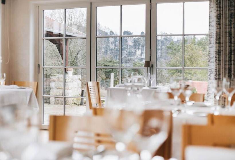 リゾートホテル Laasenhof