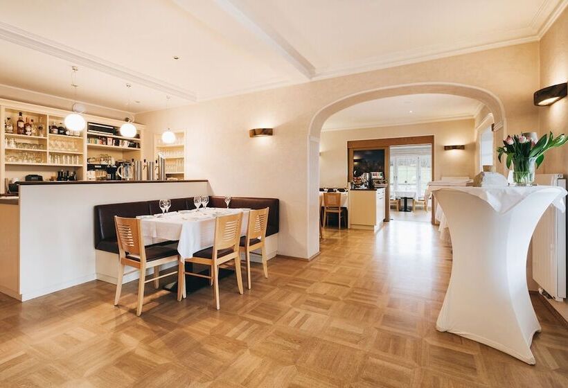 リゾートホテル Laasenhof