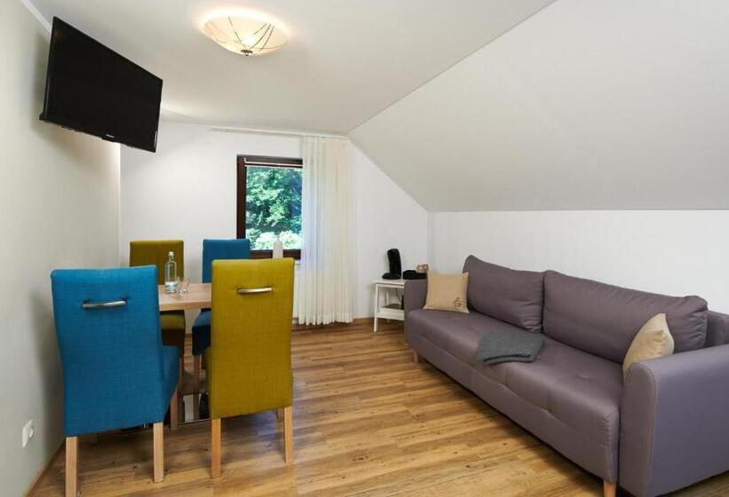 リゾートホテル Laasenhof