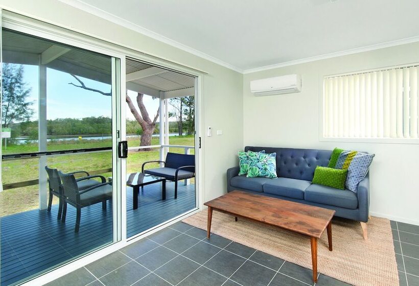 مُتل Ingenia Holidays Tomakin