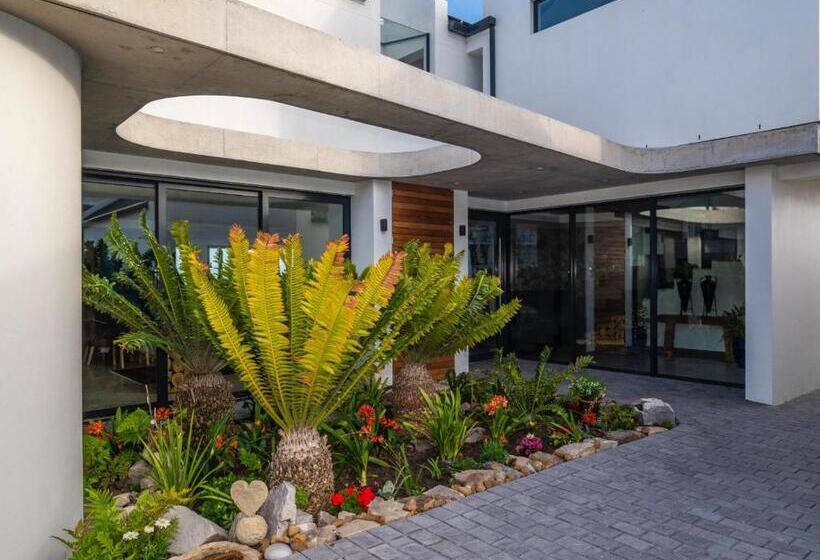 پانسیون Boutique Ocean Views   Incorporating Wendy S