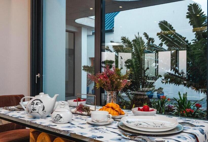 پانسیون Boutique Ocean Views   Incorporating Wendy S