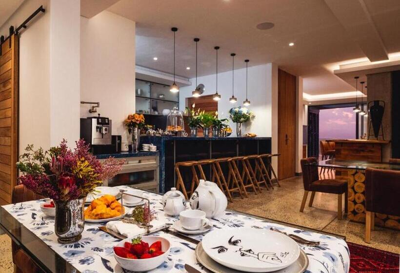 پانسیون Boutique Ocean Views   Incorporating Wendy S