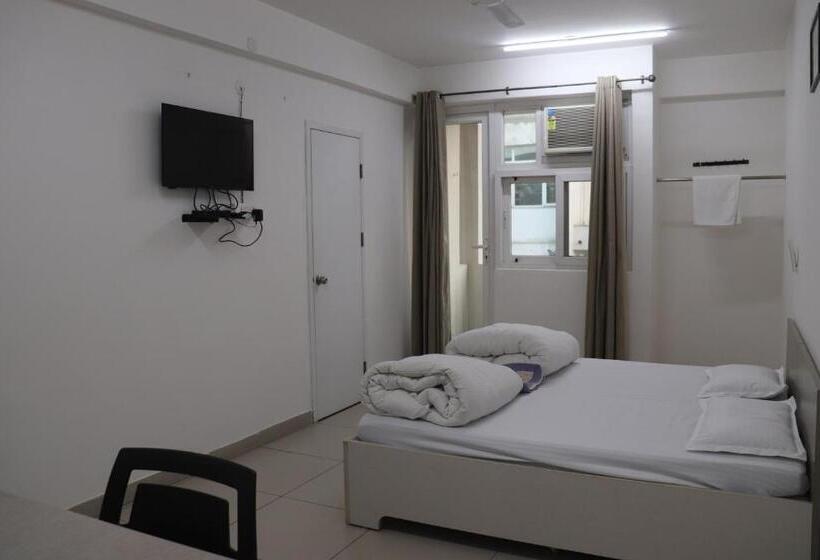 پانسیون Faculty House  Cosy Lounge Near Expo Mart