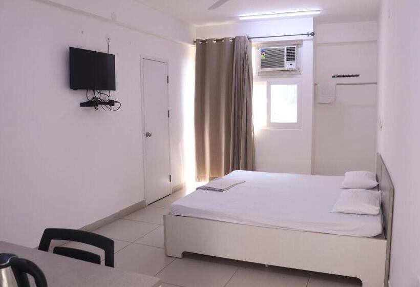 پانسیون Faculty House  Cosy Lounge Near Expo Mart