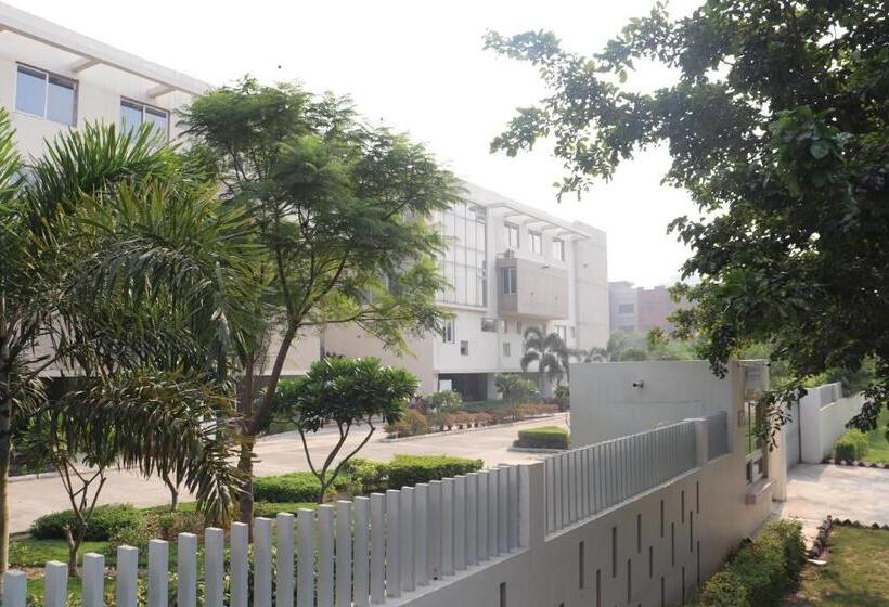 پانسیون Faculty House  Cosy Lounge Near Expo Mart