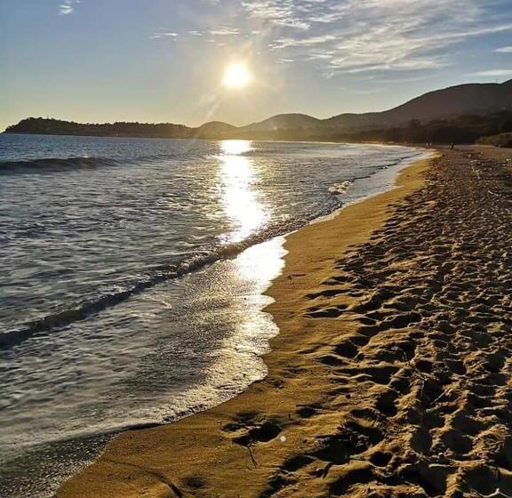 بنسيون Le Demeure De Poulpican Chambre La Grotte Jacuzzi Charme Romantique Terrasse Privée 300m Plage Et Re