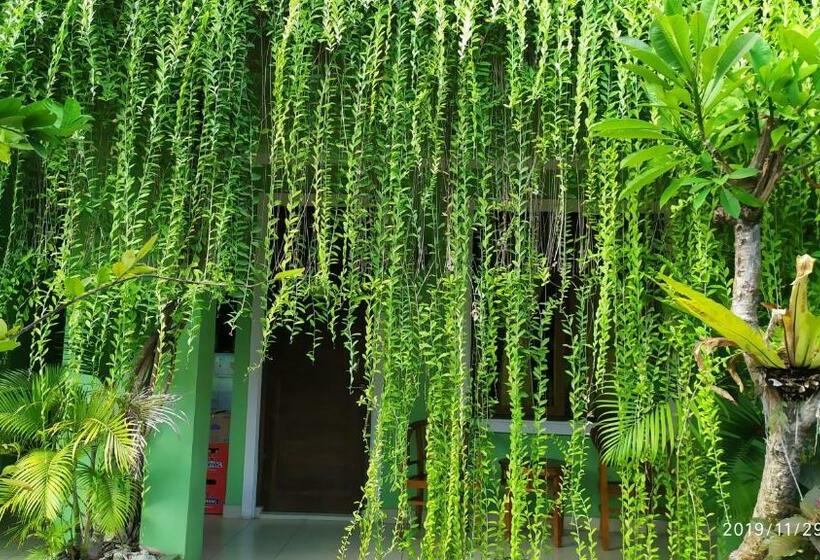 펜션 Purnama House Kuta