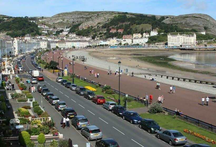 פנסיון Stratford House Exclusively For Adults