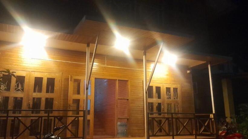 بنسيون The Wood Beach House