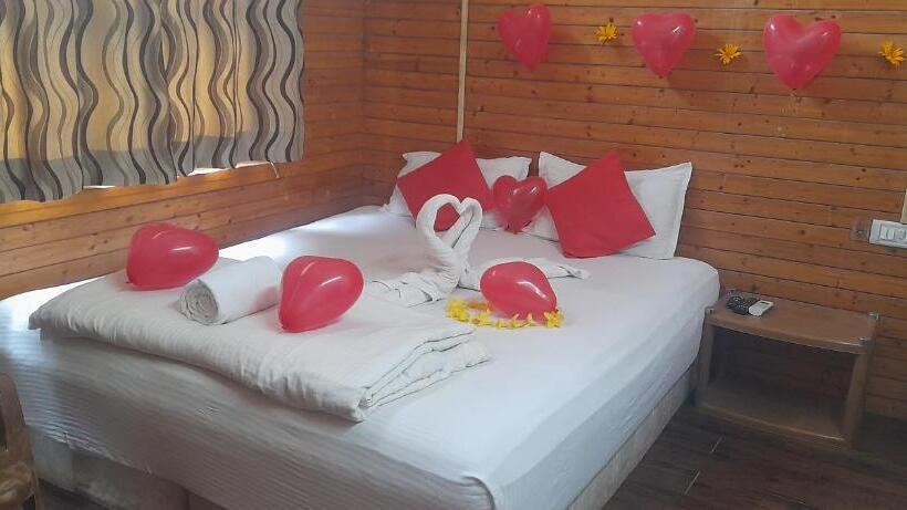 פנסיון The Wood Beach House