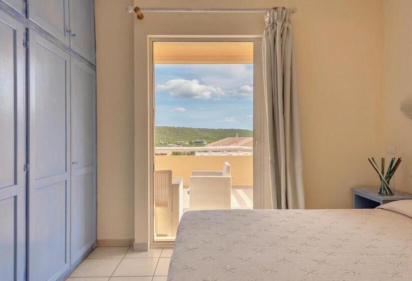 Residence A Golfo Di Marinella A 450 Mt Dal Mare