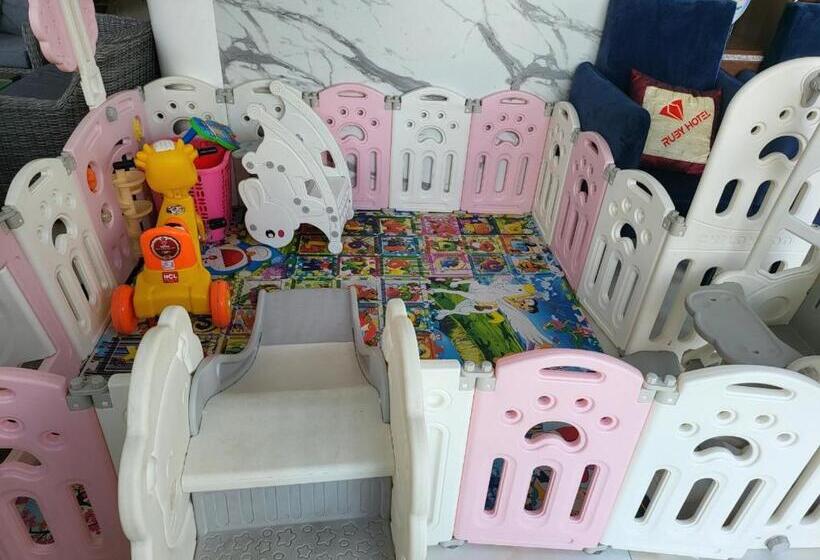 Ruby Hotel Vĩnh Long