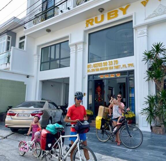 Ruby Hotel Vĩnh Long