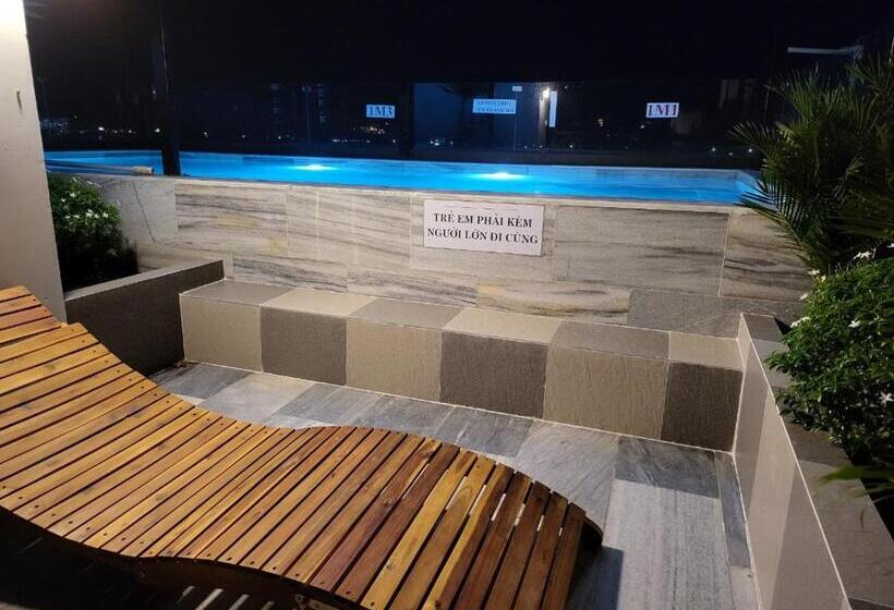 Ruby Hotel Vĩnh Long