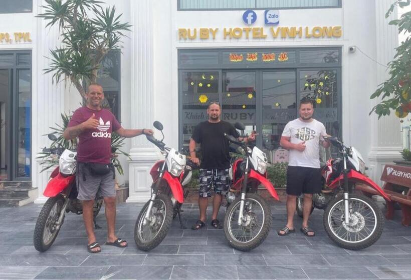 Ruby Hotel Vĩnh Long