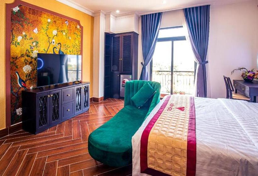 Ruby Hotel Vĩnh Long