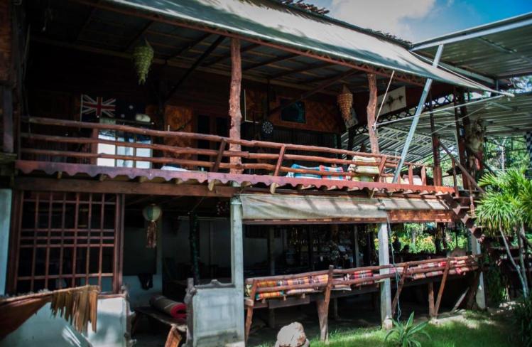 The Lazy Bar And Guesthouse